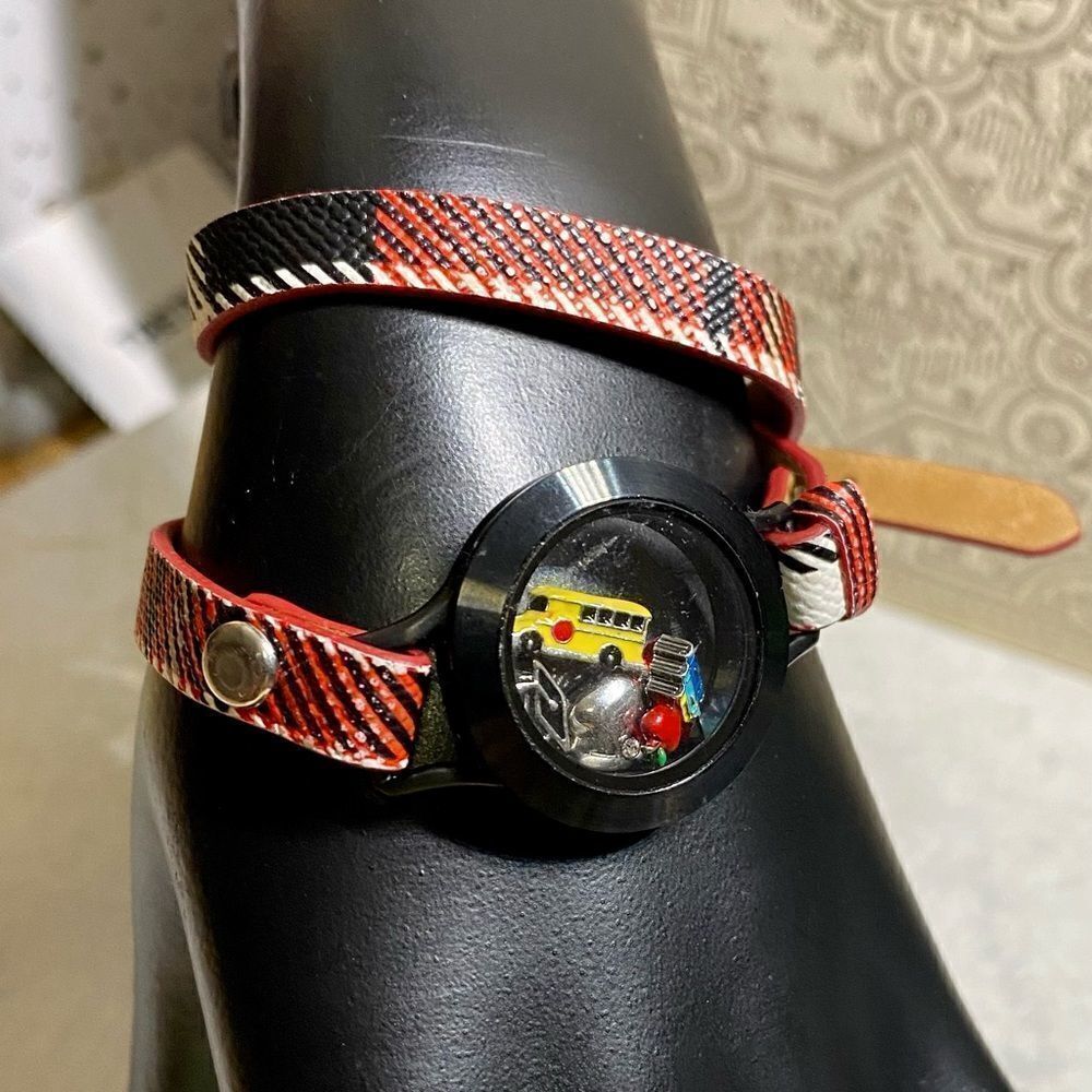 ORIGAMI Owl wrap bracelet